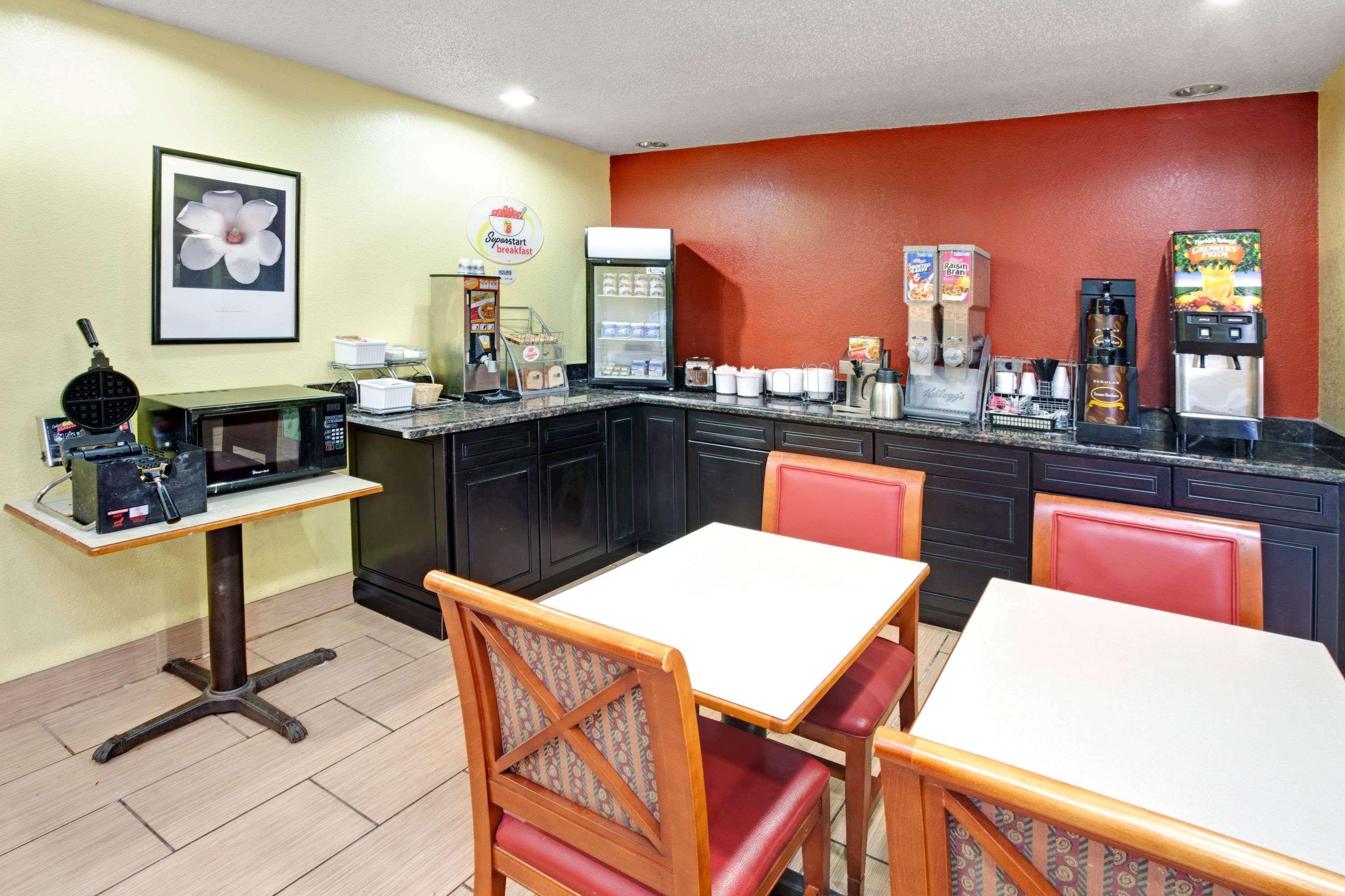 Super 8 By Wyndham Romeoville Bolingbrook Exterior foto