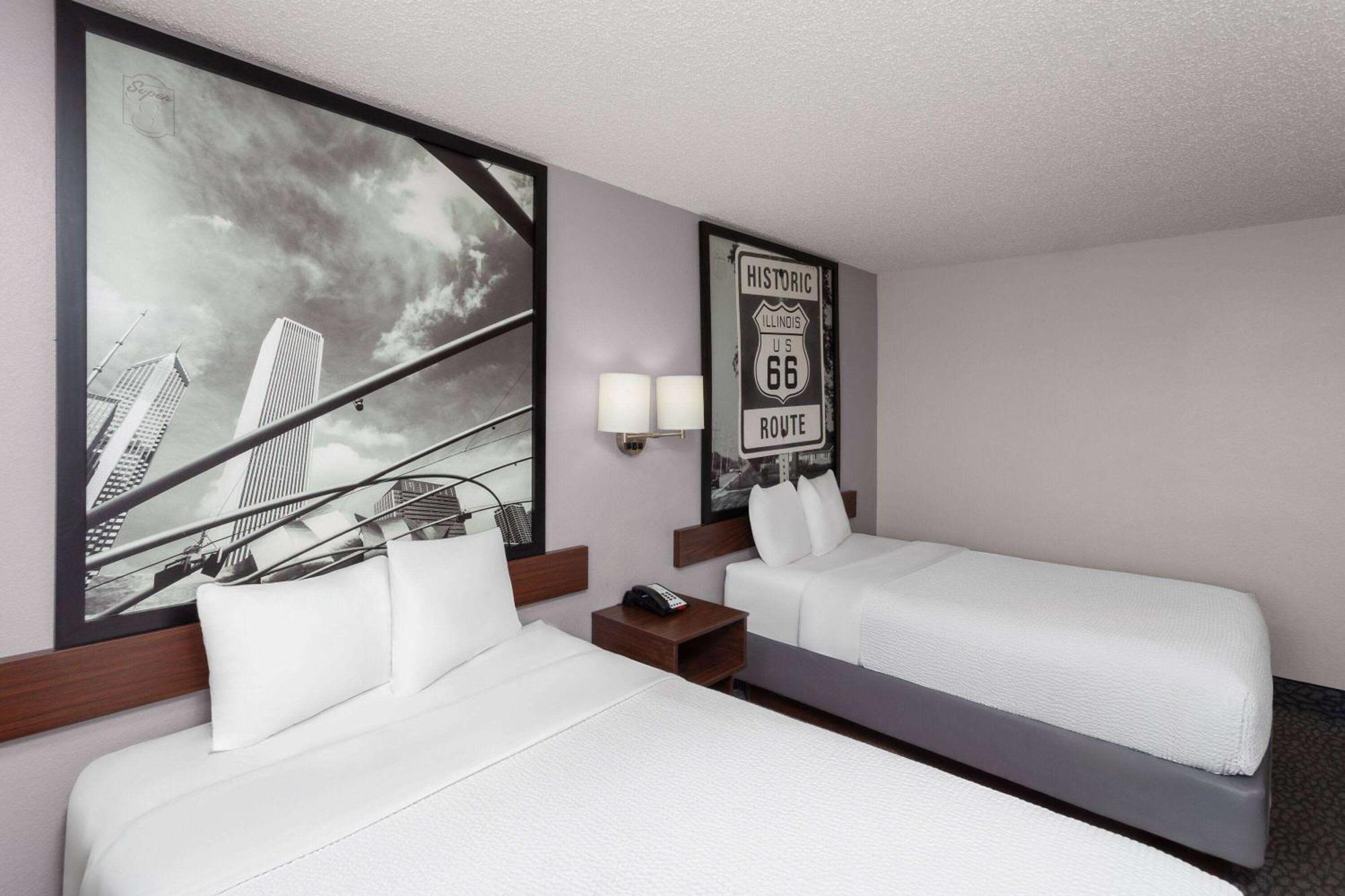 Super 8 By Wyndham Romeoville Bolingbrook Exterior foto